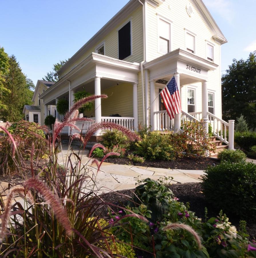 34 State "Historic Luxury Suites" Skaneateles Extérieur photo