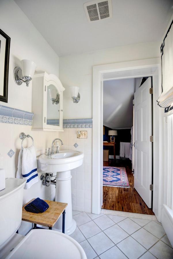 34 State "Historic Luxury Suites" Skaneateles Extérieur photo